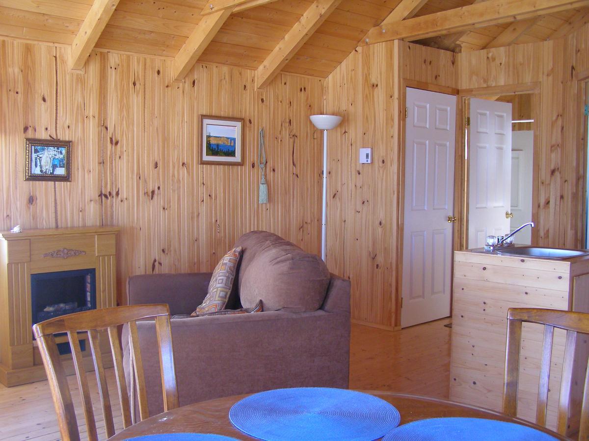 Les Chalets Brise-De-Mer Sainte-Therese-de-Gaspe Экстерьер фото