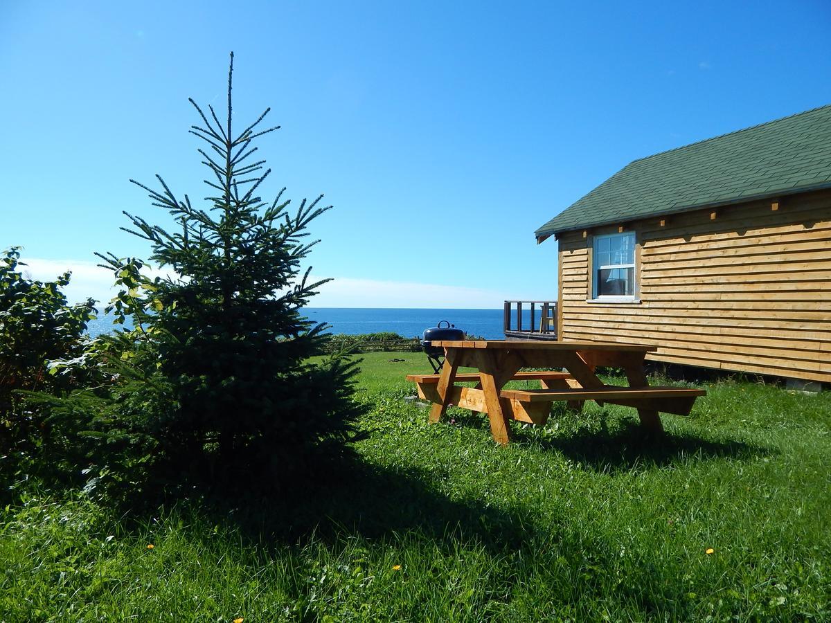 Les Chalets Brise-De-Mer Sainte-Therese-de-Gaspe Экстерьер фото